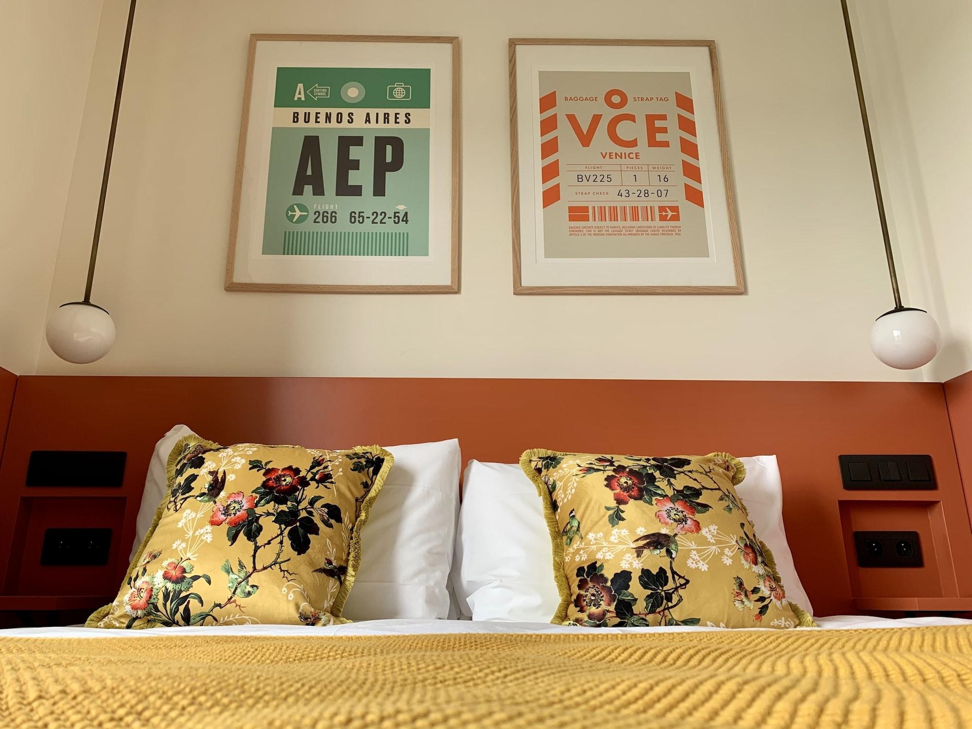 The People Belleville Hostel Paris