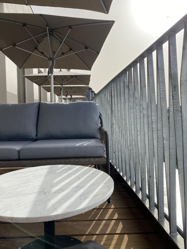 The People Belleville *